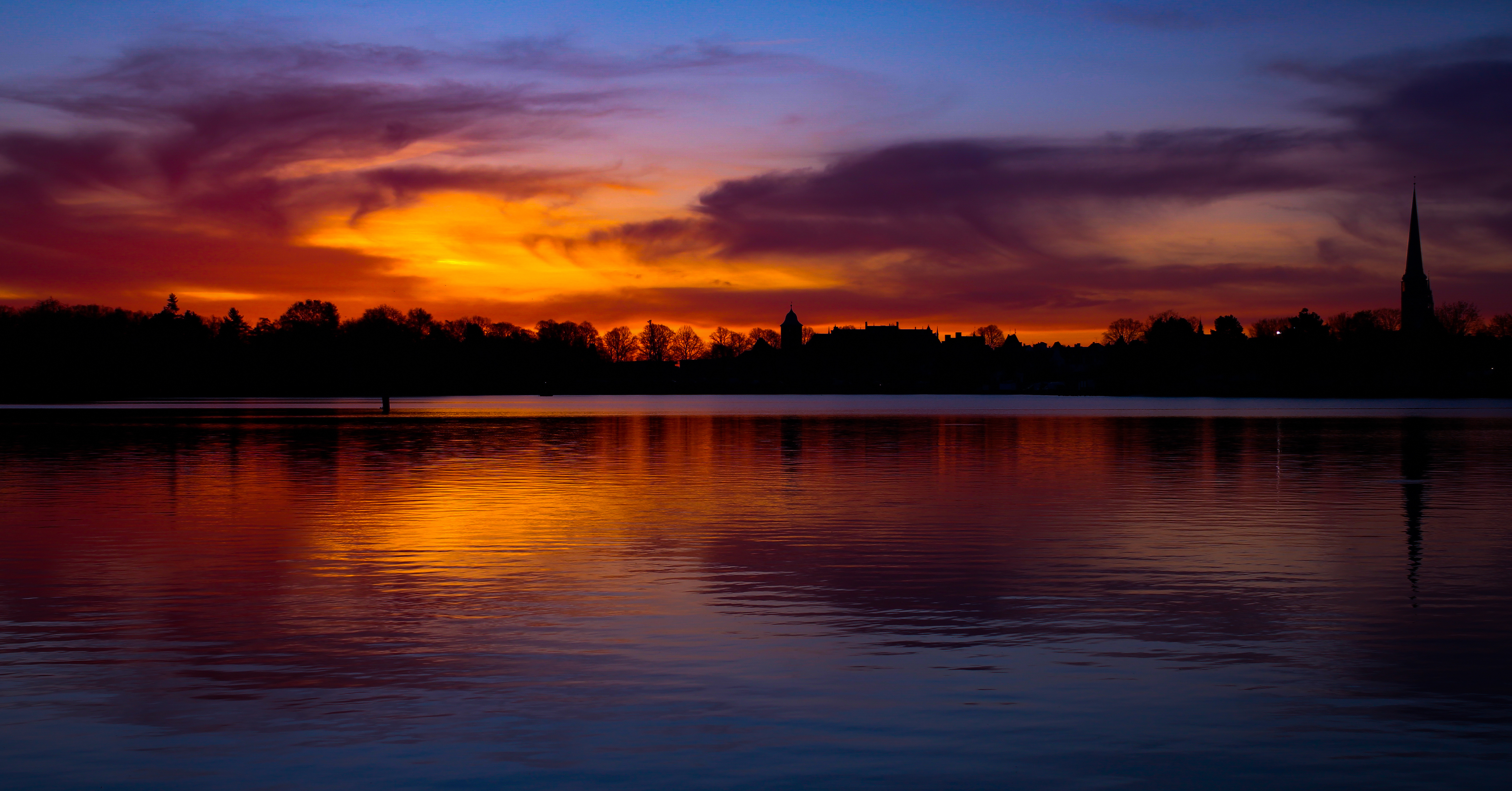 Sonnenuntergang am Drägerpark
